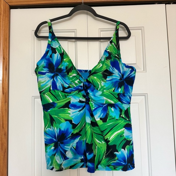 Sunsets -  Women's Printed Underwire Tankini Top - Picture 1 of 7